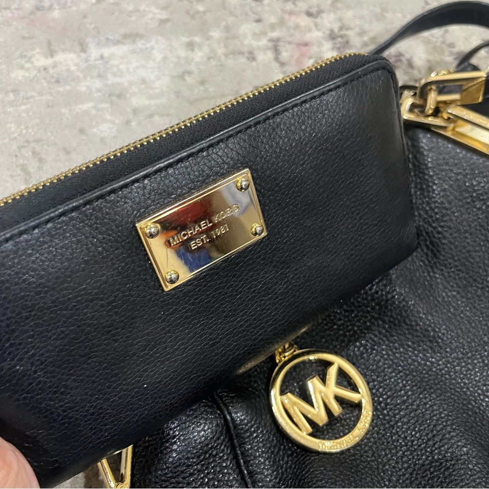 Michael Kors Black Leather Handbag and Wallet Set - Picture 11 of 11